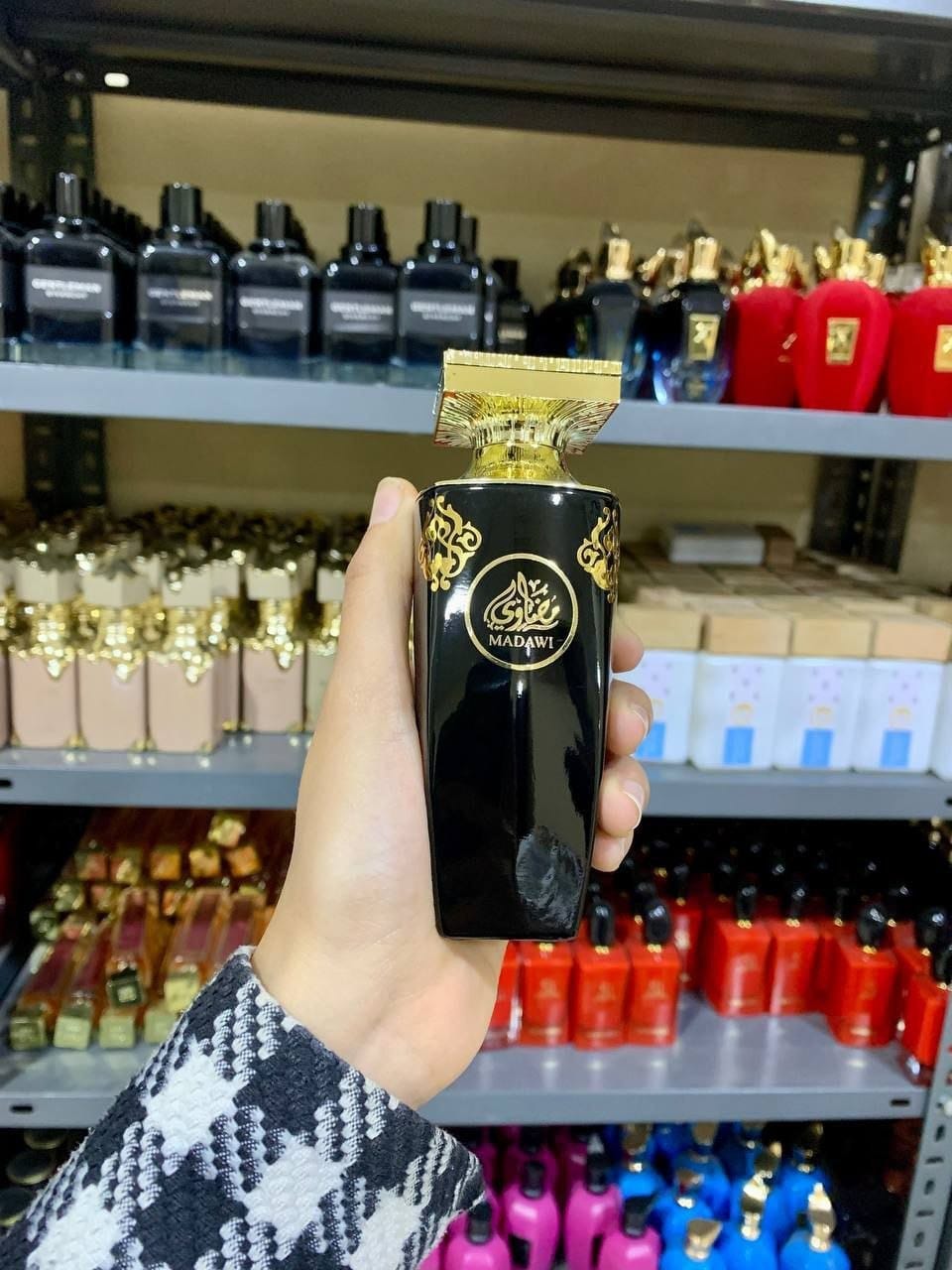 Madawi by Arabian Oud - Image 2